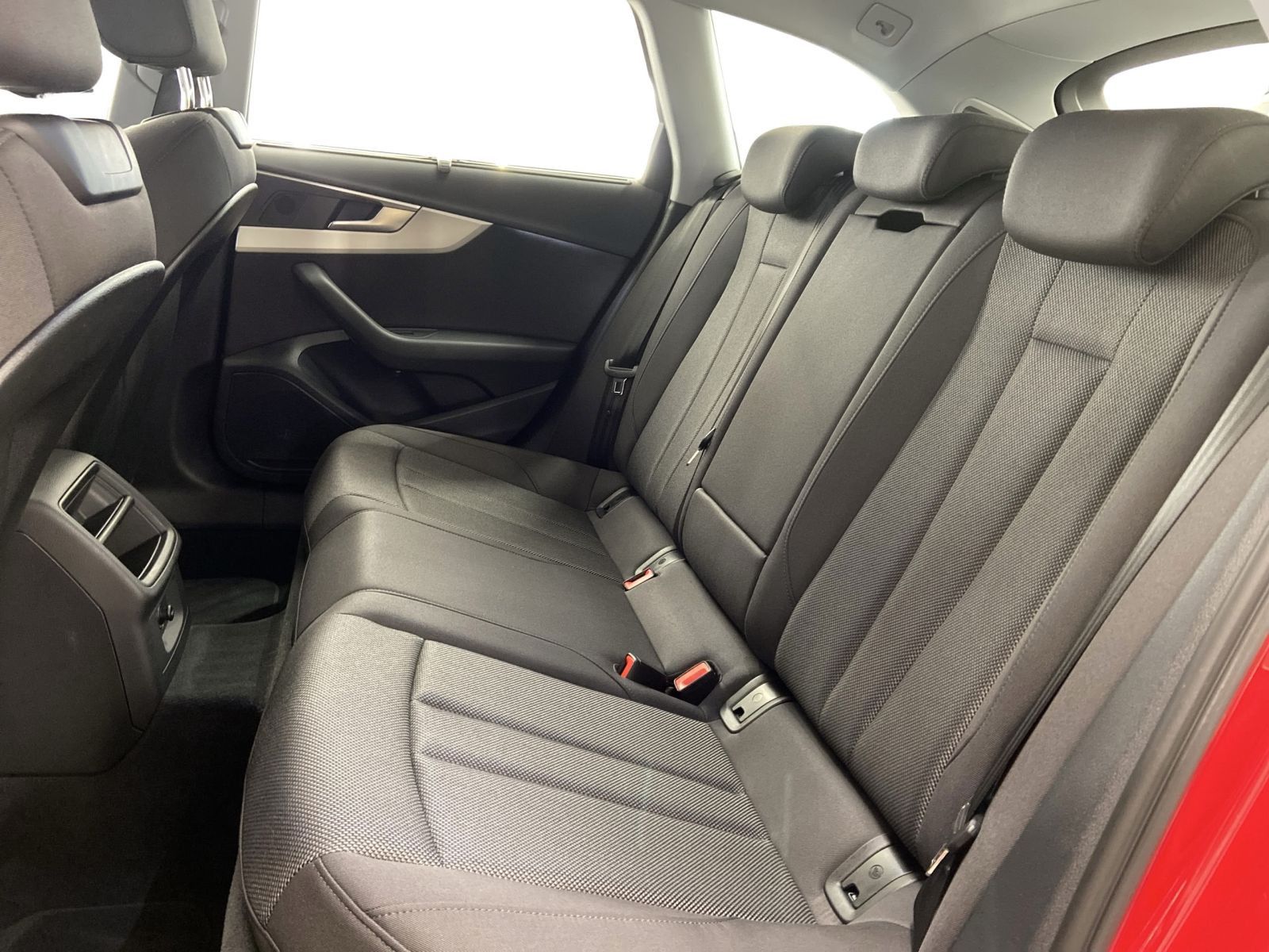 Audi A4 - Bild 8