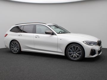 Fahrzeugabbildung BMW M340d xDr Tour HUD ACC Kamera 360° Pano HiFi