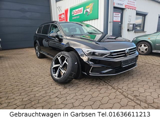 Volkswagen Passat Variant 1.4 TSI DSG GTE HUD Matix 18Zoll