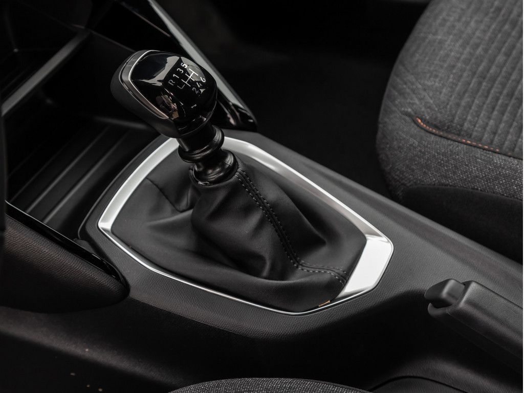 Peugeot 2008 - Bild 13