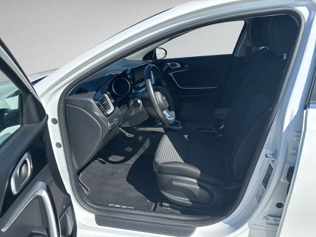 cee'd/ Ceed 1.5 T-GDI Spirit LED+NAVI+RFK+GRA+SZ