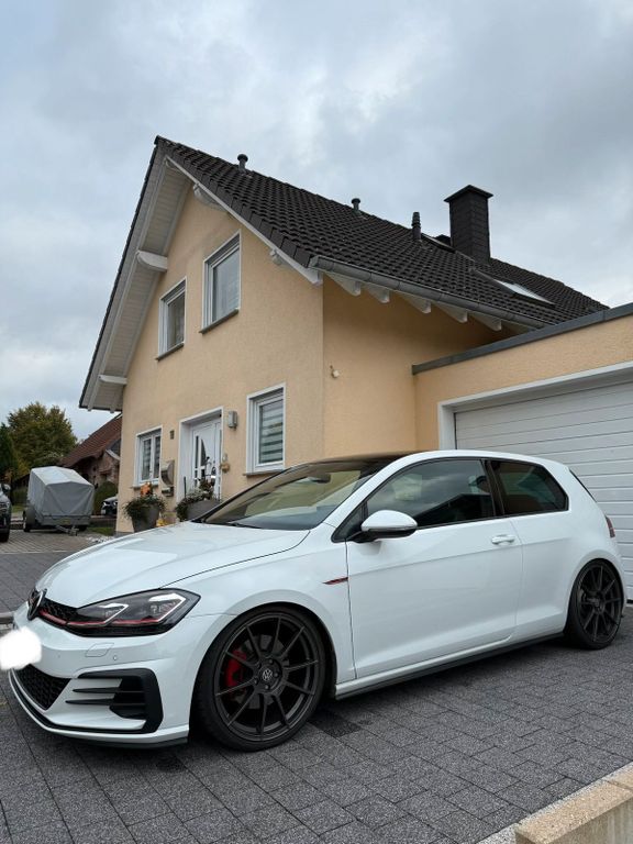 Image of Volkswagen Golf