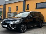 Mitsubishi Outlander 2.0 PHEV Top 4WD *1.Hand+360°+S-Dach* - Mitsubishi Outlander mit Hybrid-Antrieb