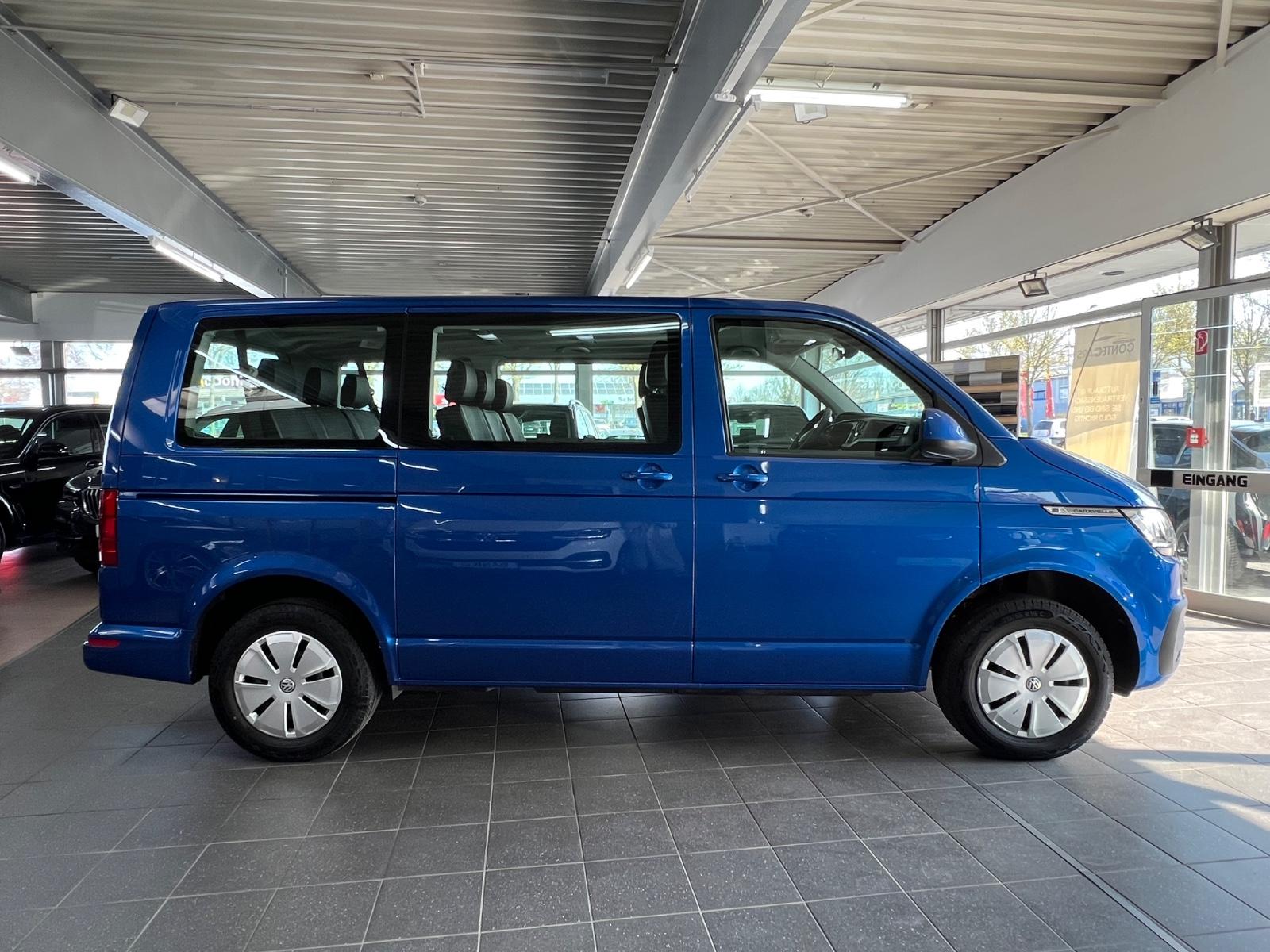 Volkswagen T6.1 2.0 TDI Caravelle Comfortline SH+AHK+LS+8S