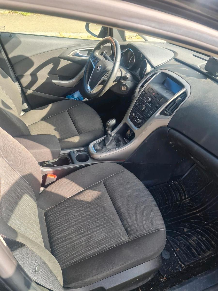 Ford Focus 2011 — photo 7