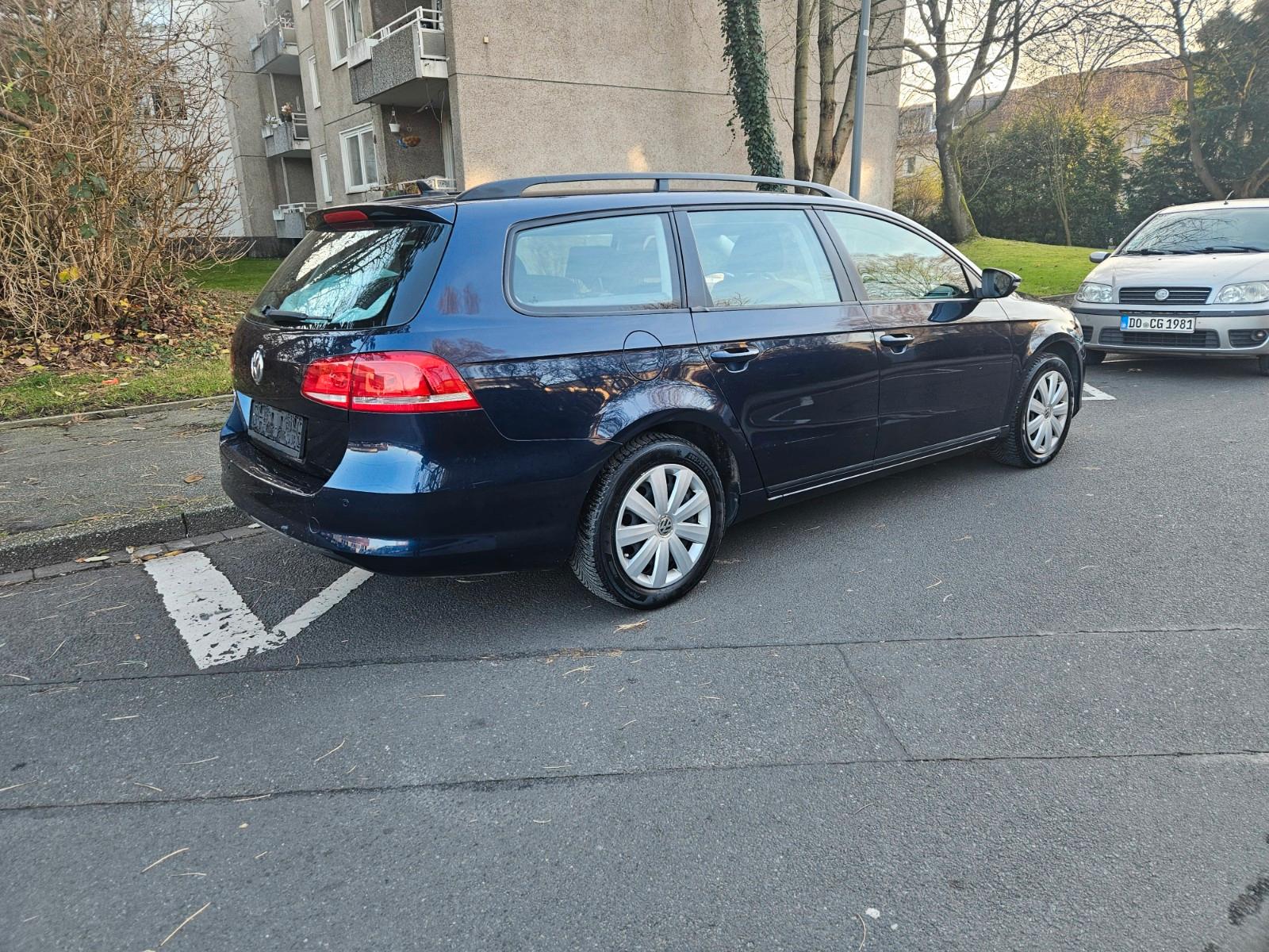 Volkswagen Passat 2011 — photo 5