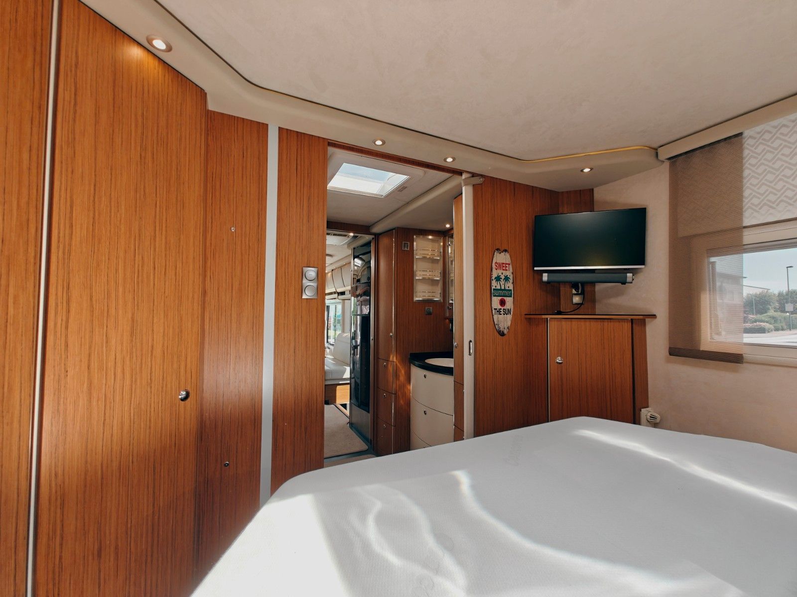 Fahrzeugabbildung Concorde CHARISMA III 900 M - EUROCARGO - VIELE EXTRAS!