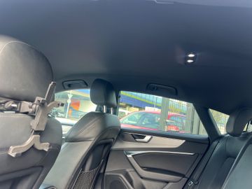Audi A7 - 8