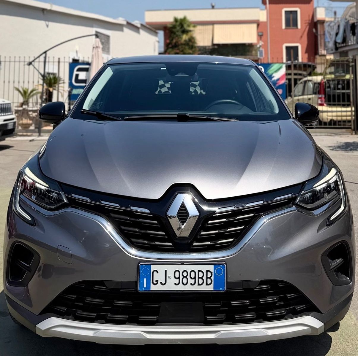Renault Captur Plug-in Hybrid E-Tech Intens 160