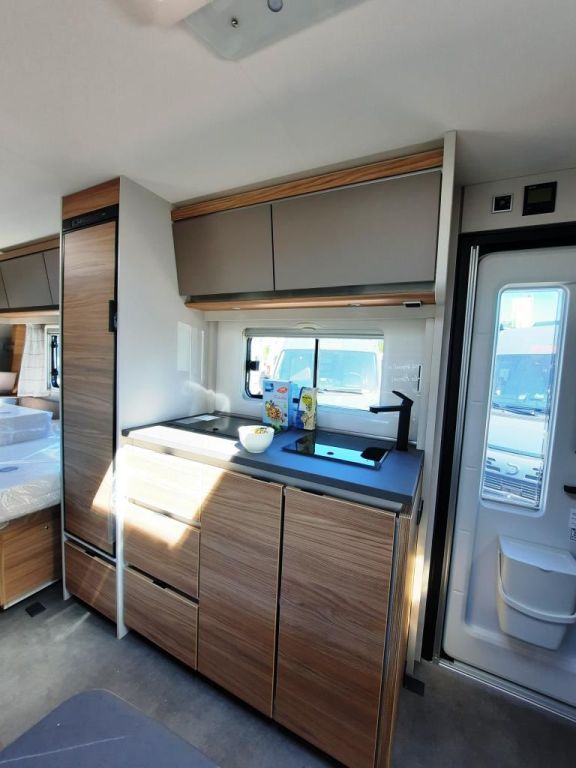 Fahrzeugabbildung Dethleffs Nomad 490 EST Verfüg./Sparen Sie 4.882,- €