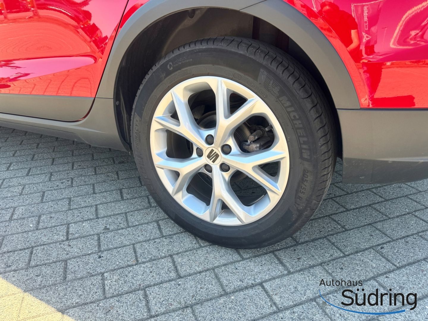 Arona 1,5 TSI FR DSG AHK Navi PDC