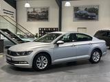 Volkswagen Passat 1.4 TSI ACT DSG Comfortline S-HE/NAVI/R-C - Volkswagen Passat mit Benzin-Antrieb: Limousine, Automatik