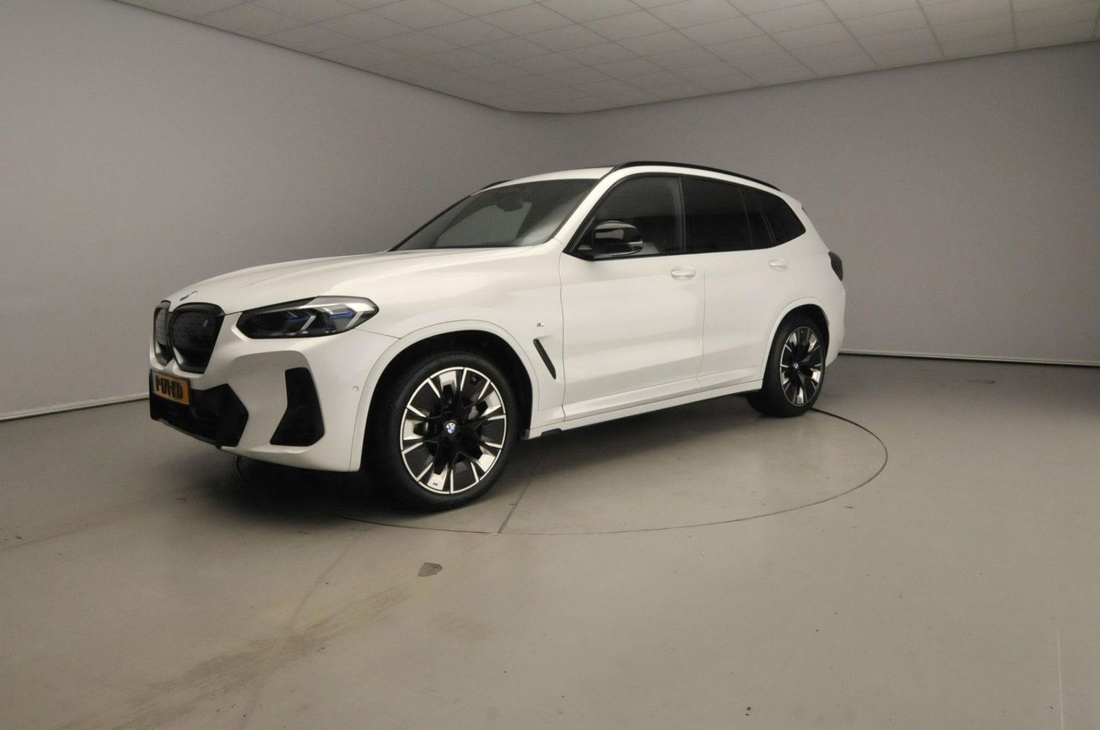BMW iX3 High Executive 80 kWh | M-Sportpakket | LED