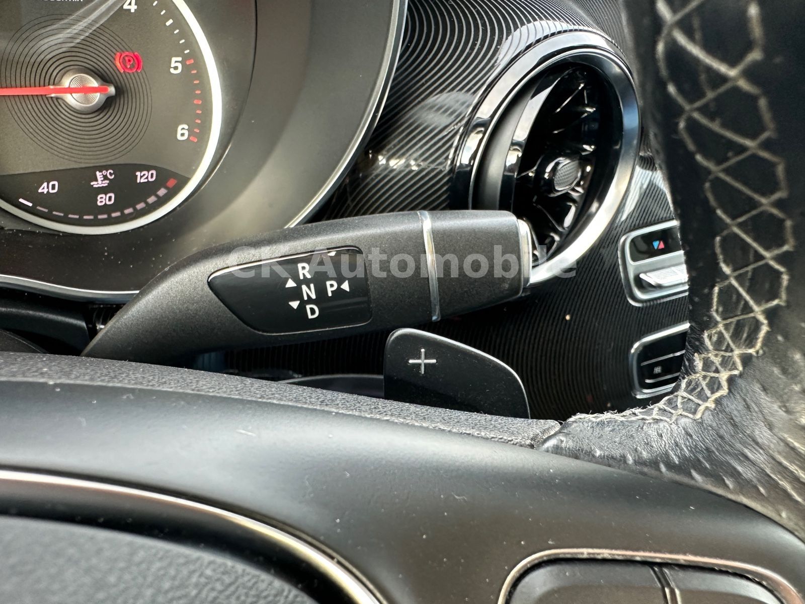 Fahrzeugabbildung Mercedes-Benz V 250d EDITION 4MATIC lang/7 Sitze/Navi/LED/AHK