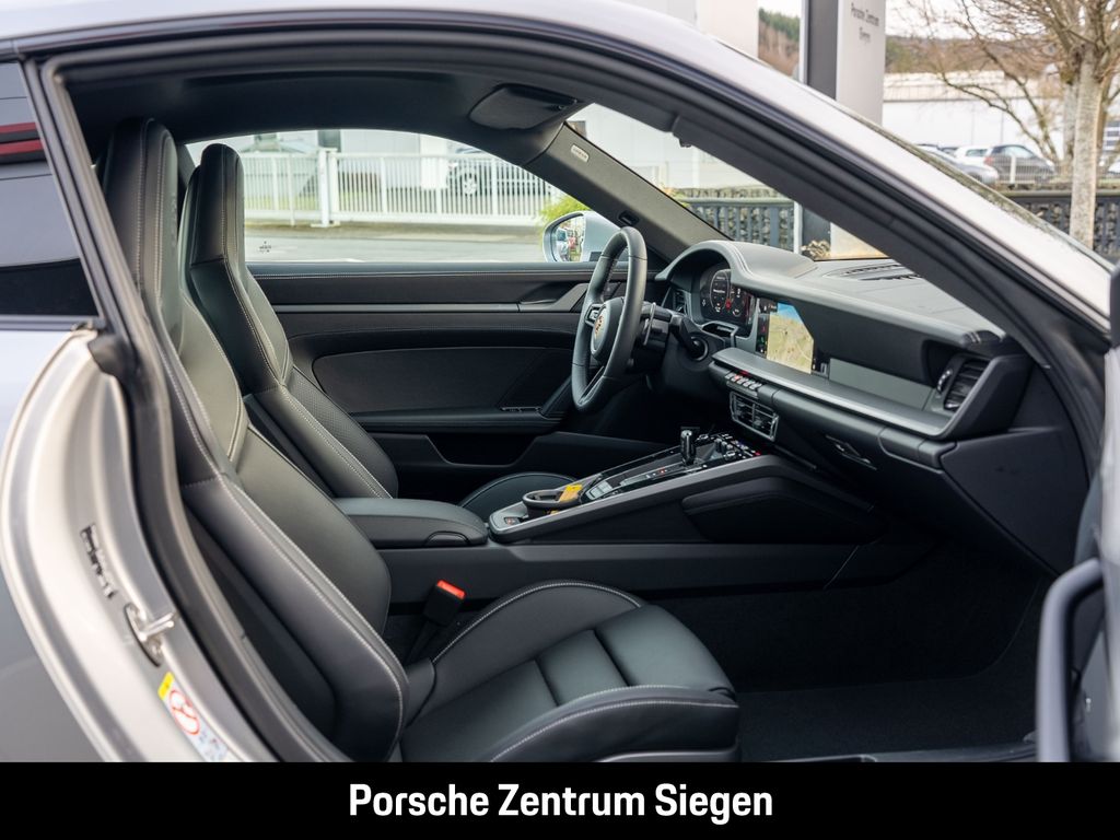 Porsche 992 -2 (911) Carrera