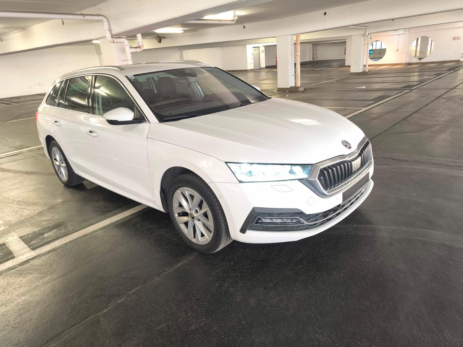 Skoda Octavia 2.0 TDI 110kW DSG STYLE COMBI/Led