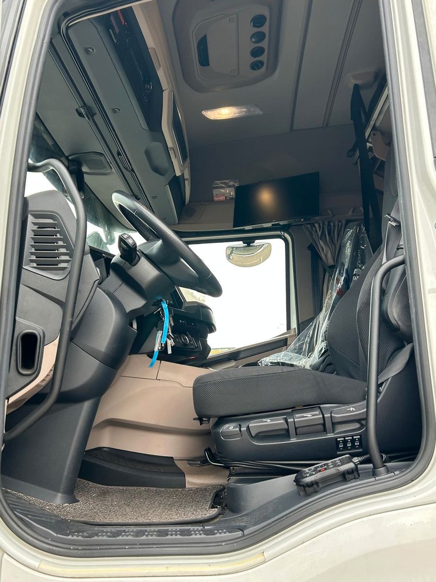 Fahrzeugabbildung DAF XG 530 FT, Intarder, Bj.2023
