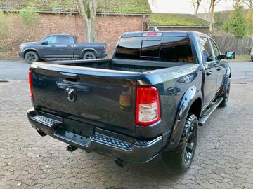 Dodge RAM - 12