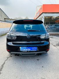 Volkswagen Golf - 6