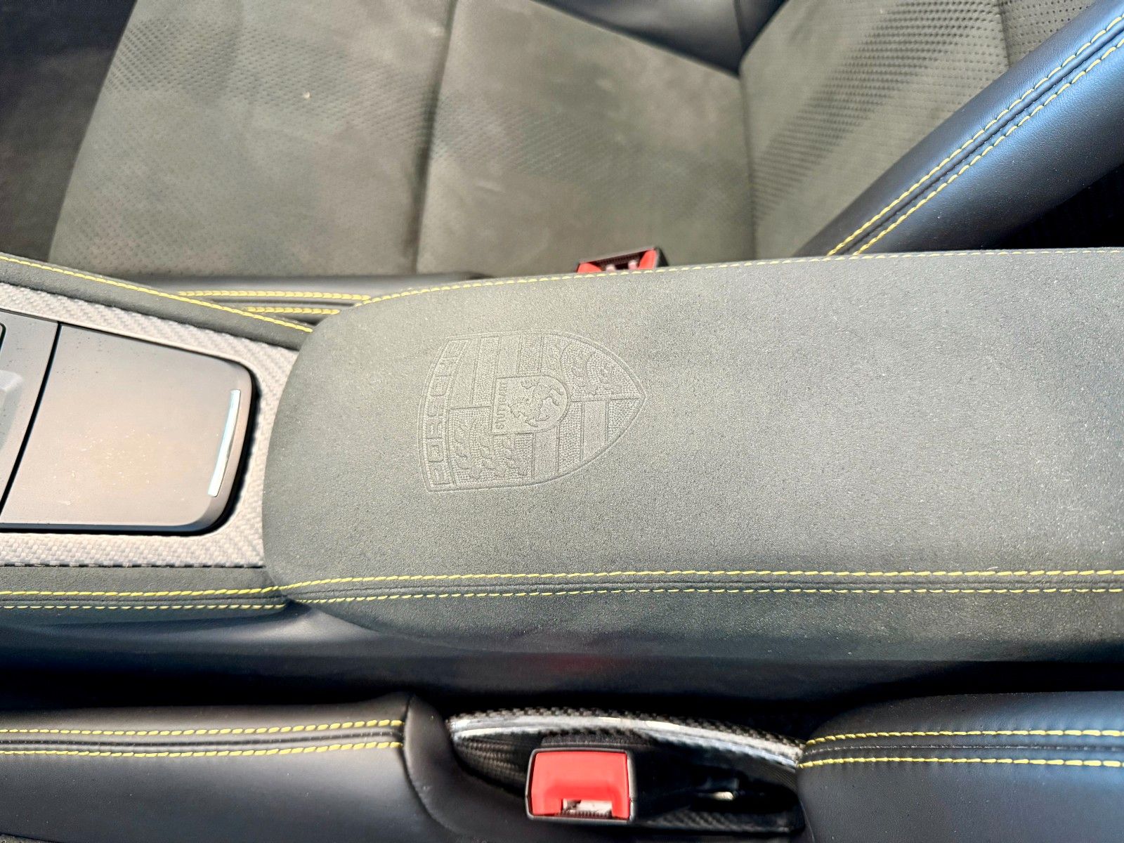Fahrzeugabbildung Porsche 718 Boxster Spyder RS WEISSACH/Lift/Carbon/BOSE