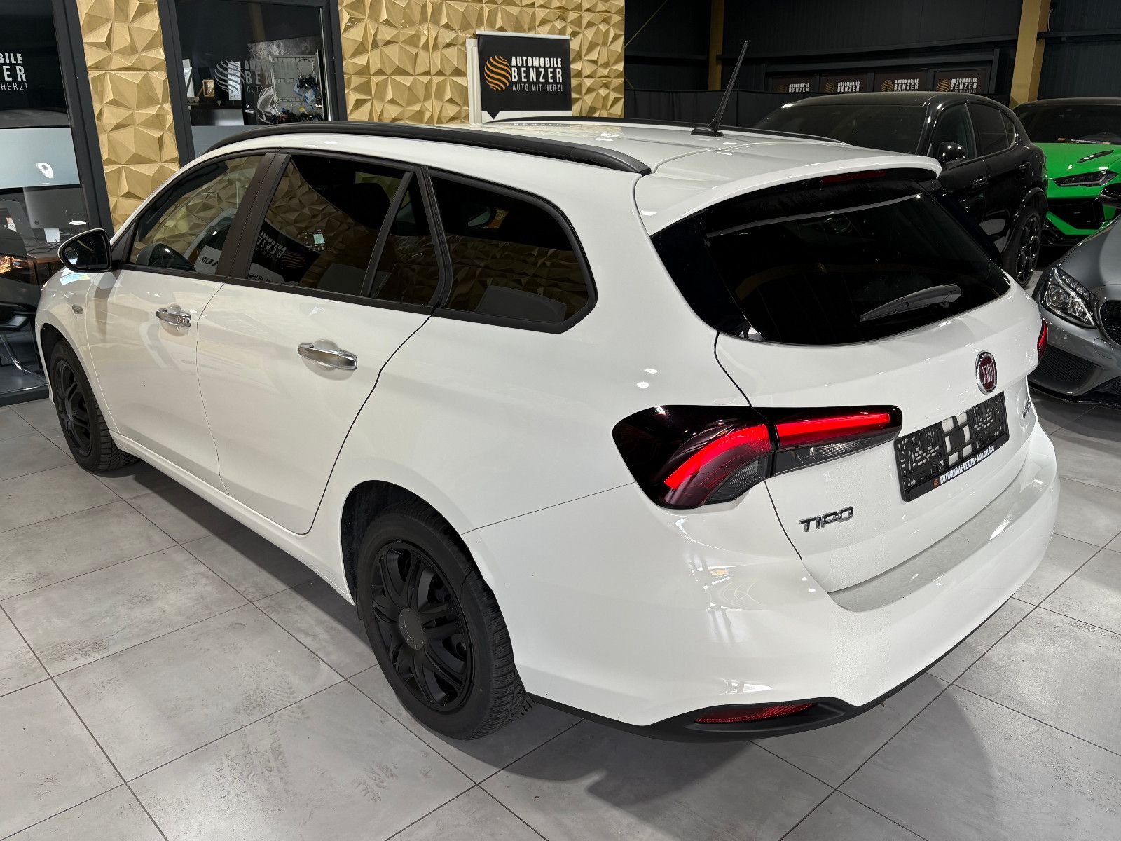 Fahrzeugabbildung Fiat Tipo City Life/ACC/SHZ/KAMERA/NAVI/SPURHALTE