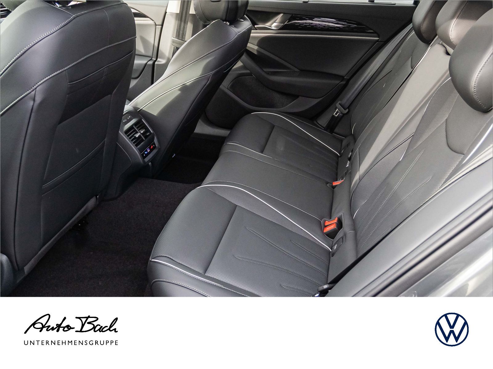 Volkswagen Passat - Bild 13