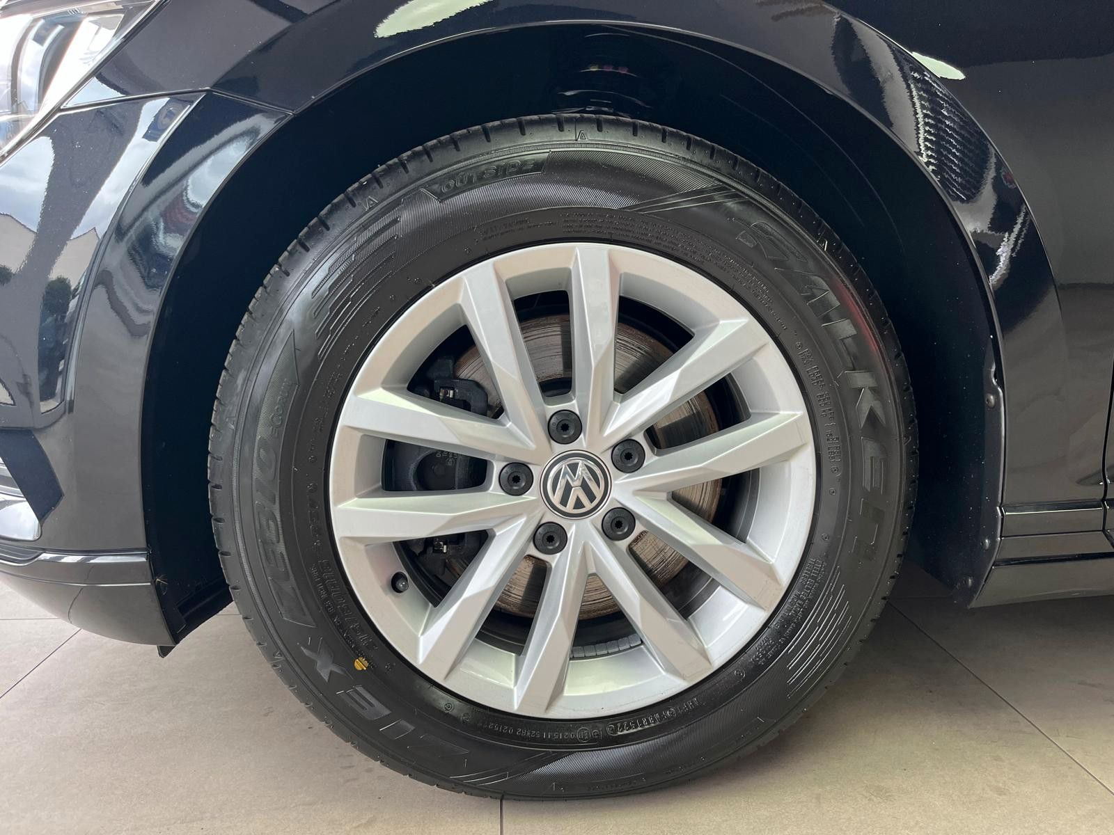 Fahrzeugabbildung Volkswagen Passat Variant 1.5 TSI DSG Comfortline *AHK*ACC*