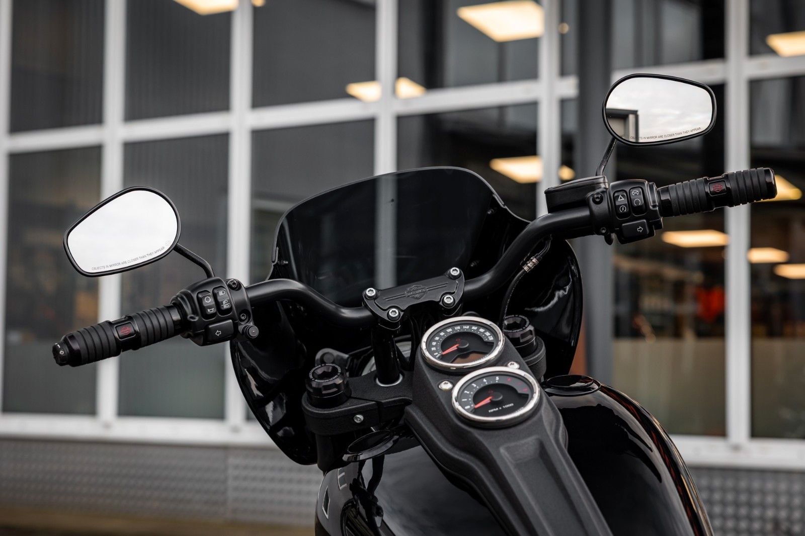 Fahrzeugabbildung Harley-Davidson LOW RIDER S FXLRS CLUBSTYLE - Jekill & Hyde