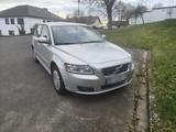 Volvo V50 2.4i (170PS) Momentum - Volvo V50: Momentum