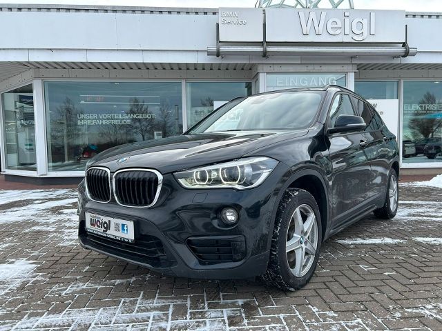 BMW X1 18dA Sport Line +Head Up+AHK+Parkassistent+++