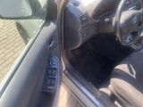 Toyota Avensis Kombi 1.8 Sol Klimaautomatik PDC Euro 4 - Toyota Avensis aus 2005: Kombi