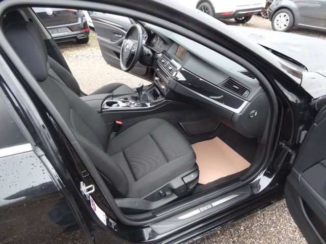 Fahrzeugabbildung BMW 528i/2.Hand/62.000km/Bi-Xenon/Garantie