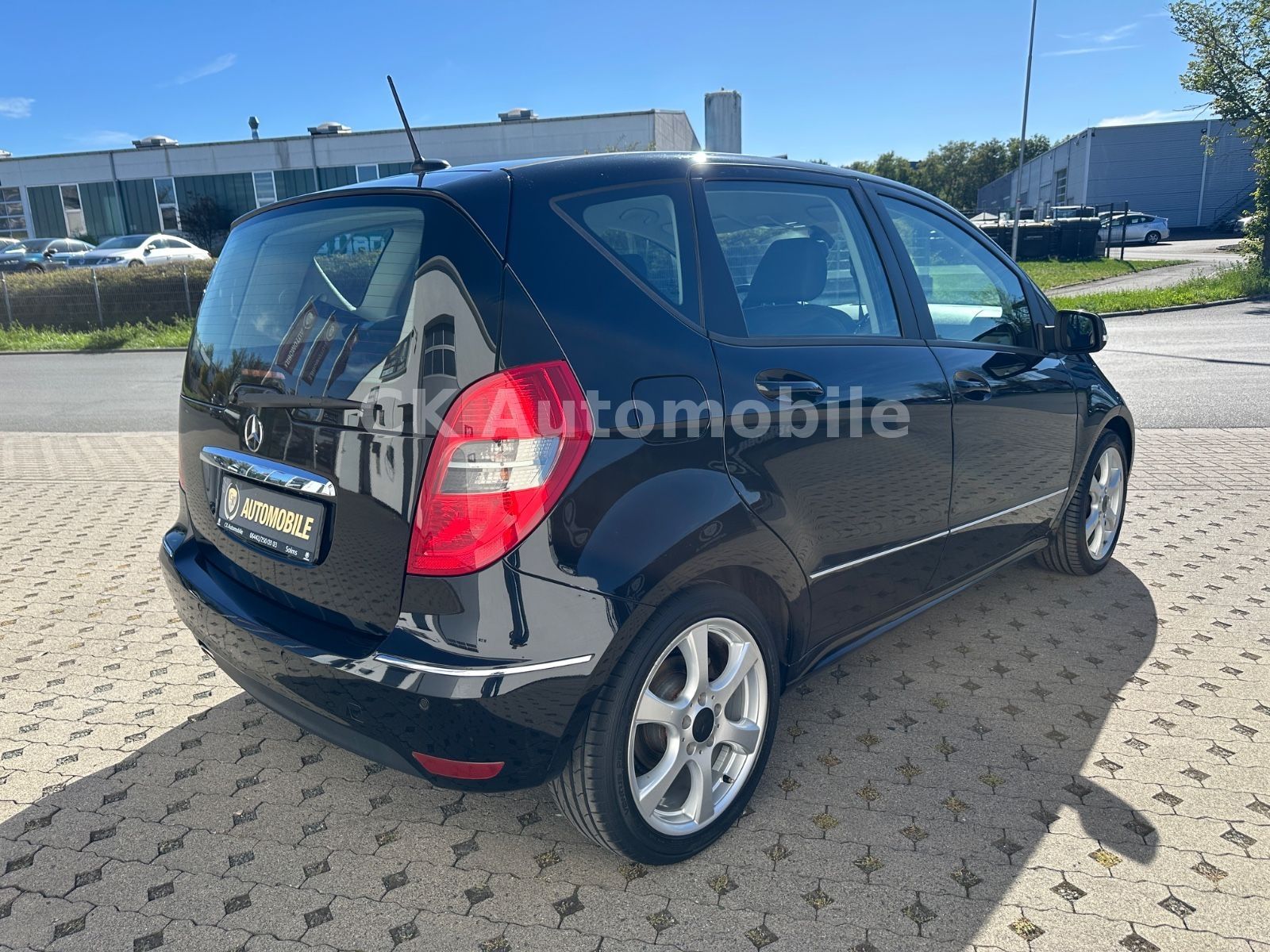 Fahrzeugabbildung Mercedes-Benz A 200 Avantgarde Special Edition/Automatik/Navi