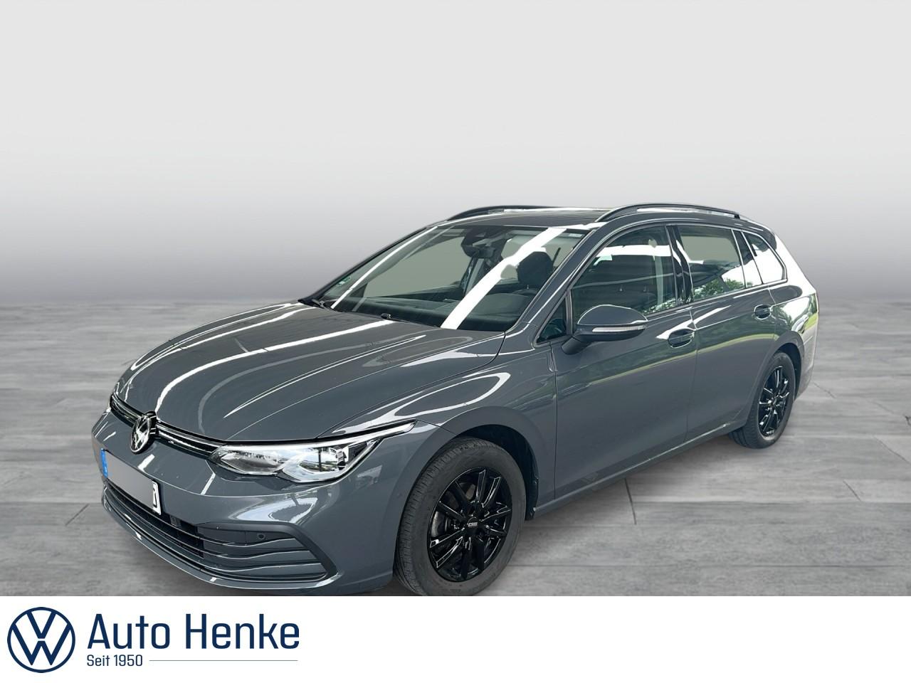 Volkswagen Golf VIII Variant 1.5 eTSI DSG LIFE + NAVI + ACC