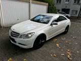 Mercedes-Benz E 350 Coupé AVANTG. Automatik Leder Navi kamera - Mercedes-Benz E 350 in Gelsenkirchen