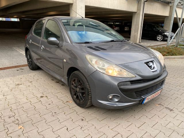 Peugeot 206 1.1 60 /5 TÜR/Tüv bis 04/2026/Euro5