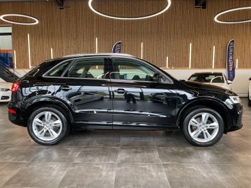 Audi Q3 *Sport*1. Hand*Klima*Navi*PDC*