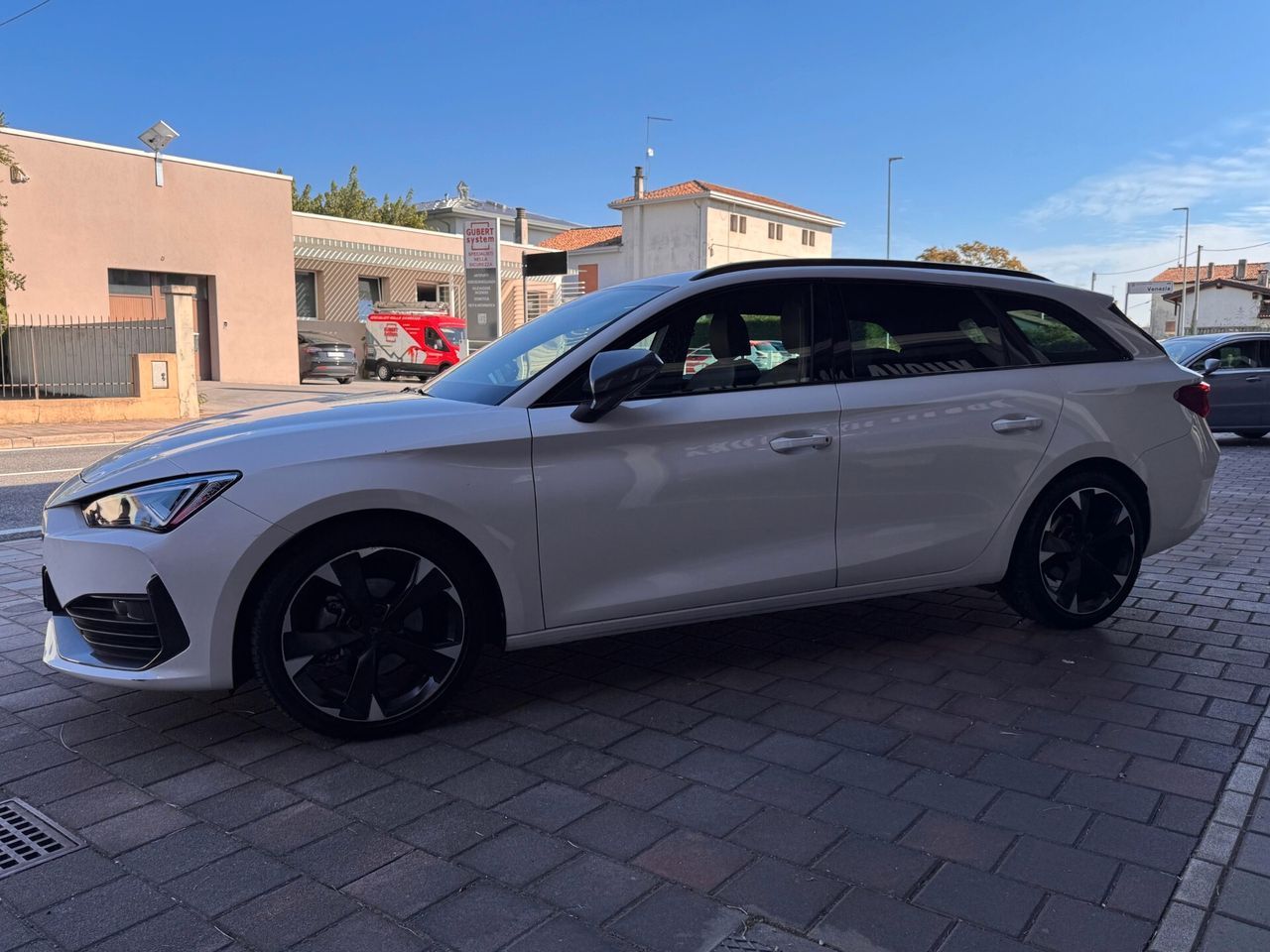 Other Cupra Leon Sportstourer 1.5 Hybrid 150 CV DSG imagem 3