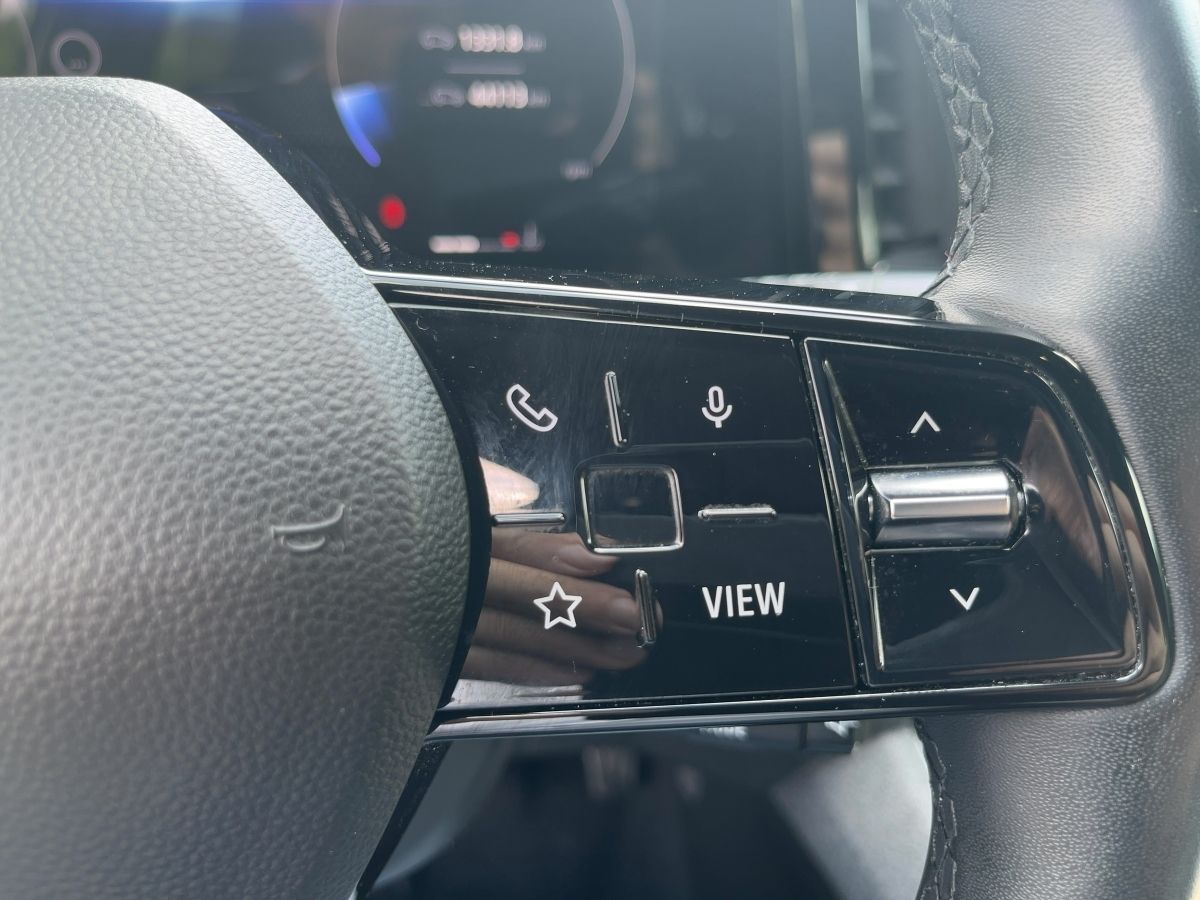 Fahrzeugabbildung Renault Austral Equilibre Mild Hybrid 140 ABS Fahrerairb