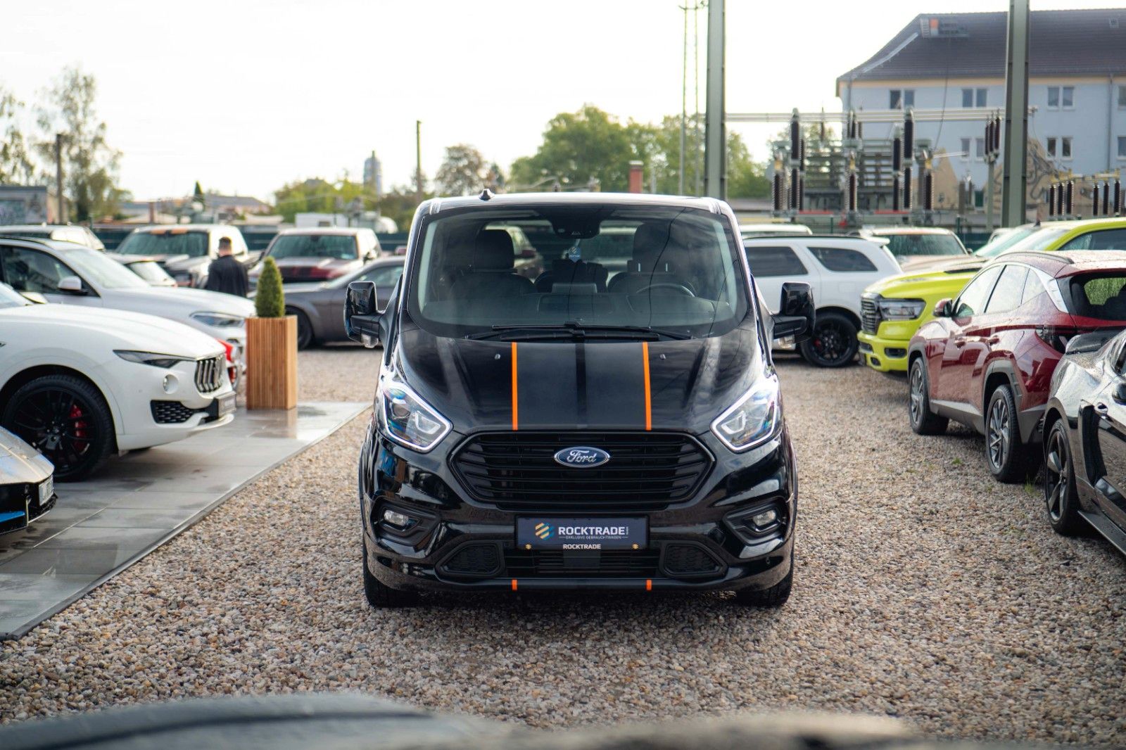 Fahrzeugabbildung Ford Tourneo Custom 320 L2 Sport | 8Sitze | ACC | LED