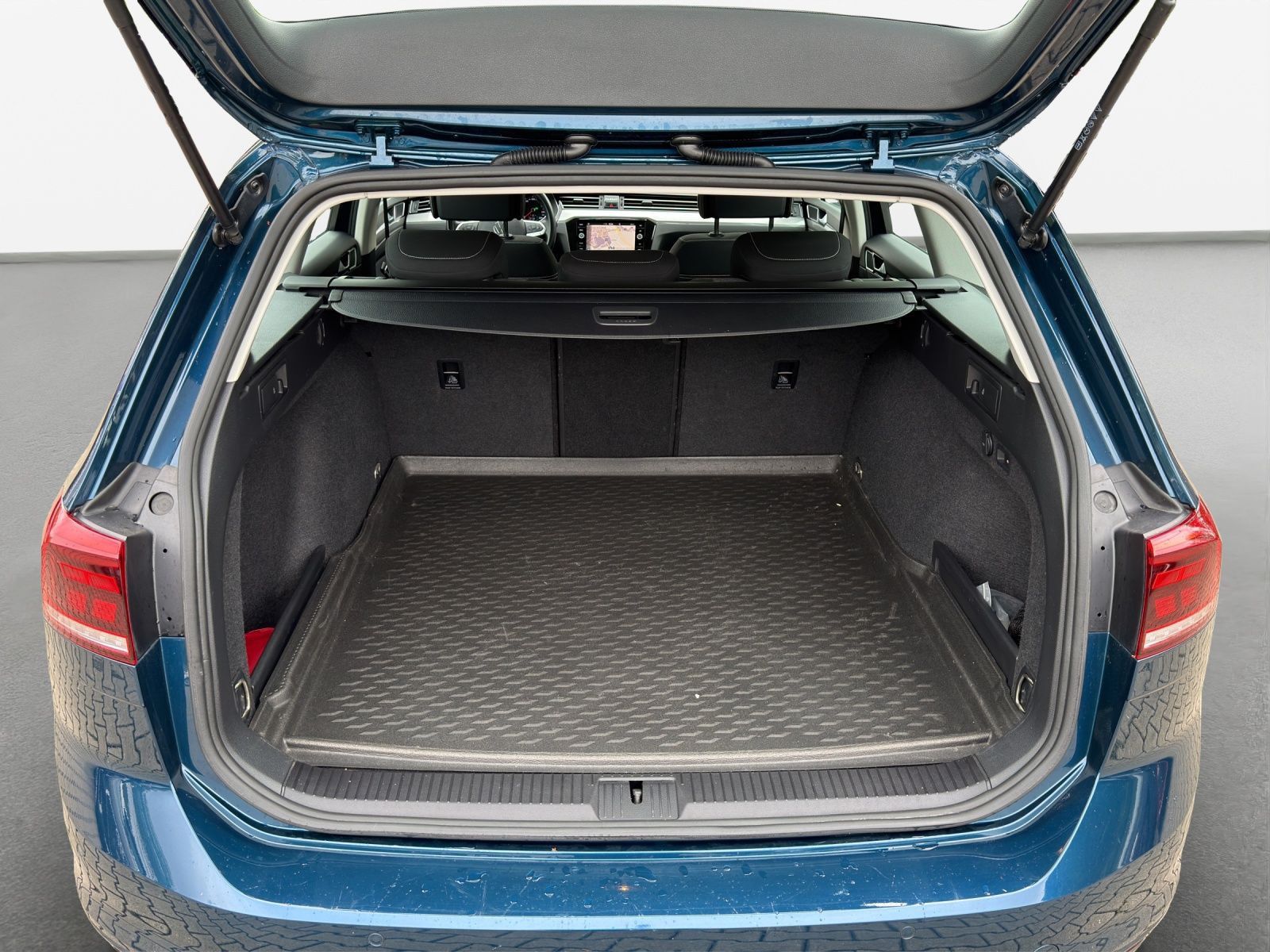 Volkswagen Passat Variant - Bild 11