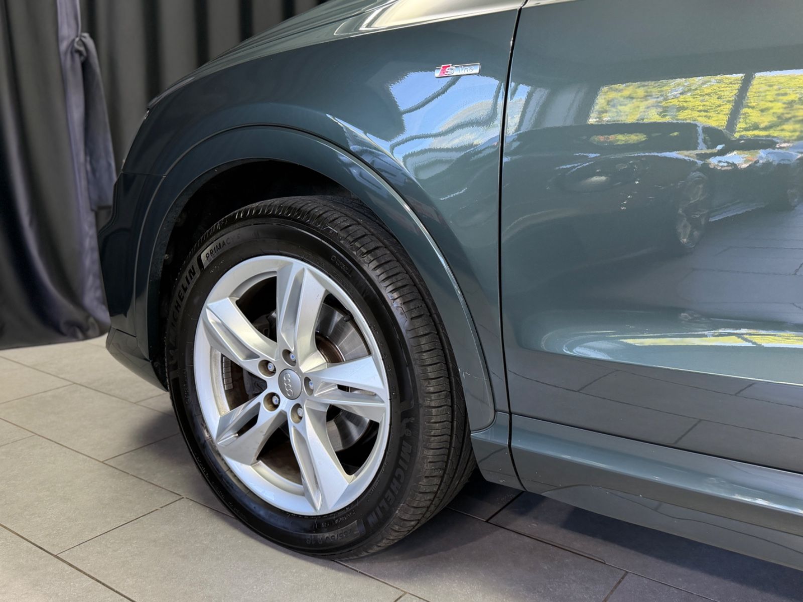 Fahrzeugabbildung Audi Q3 sport|S-Line|S-Tronic|AHK|NAVI|AUTOMATIK