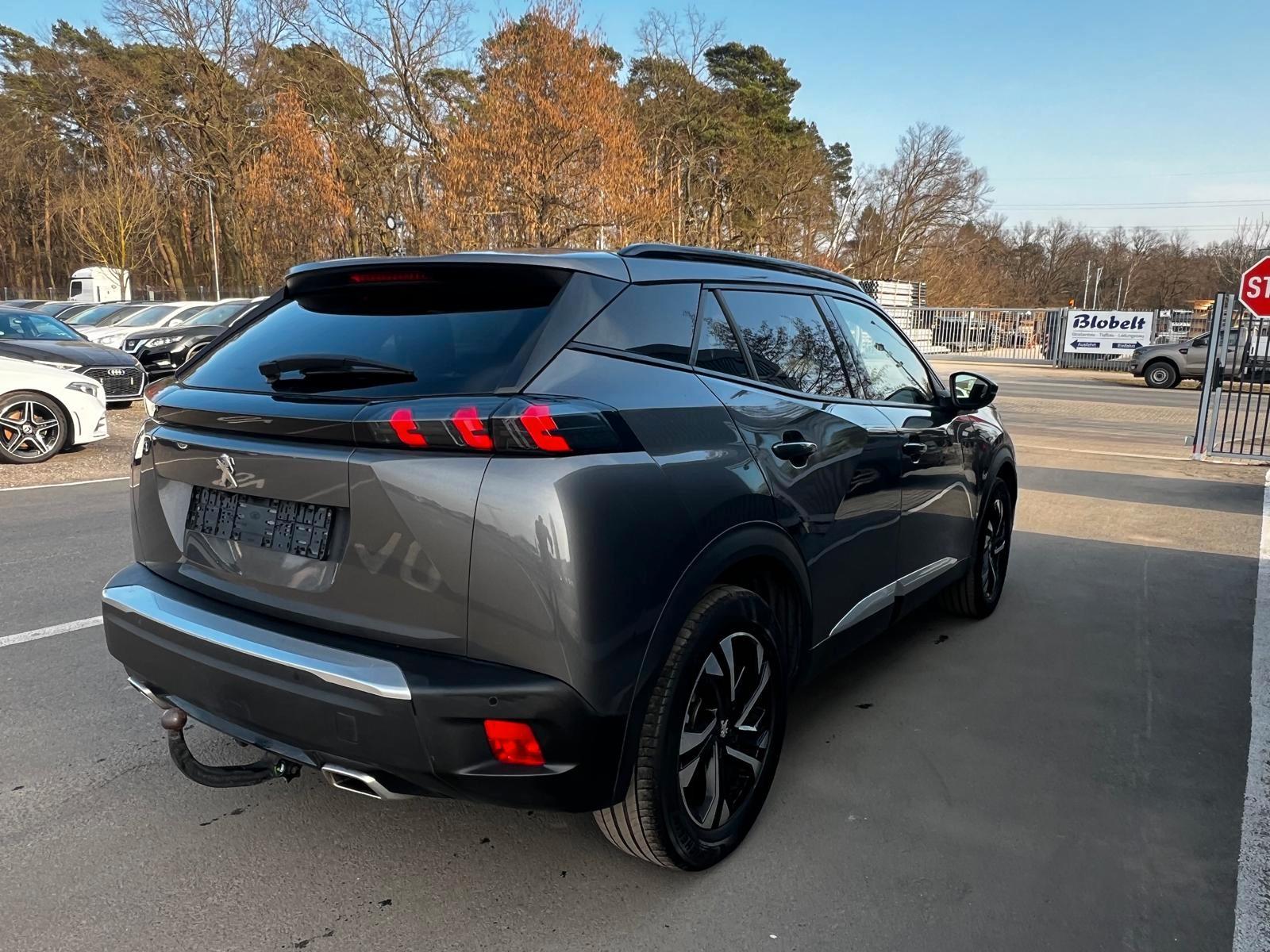 Peugeot 2008 PureTech 130 EAT8 Allure Pack