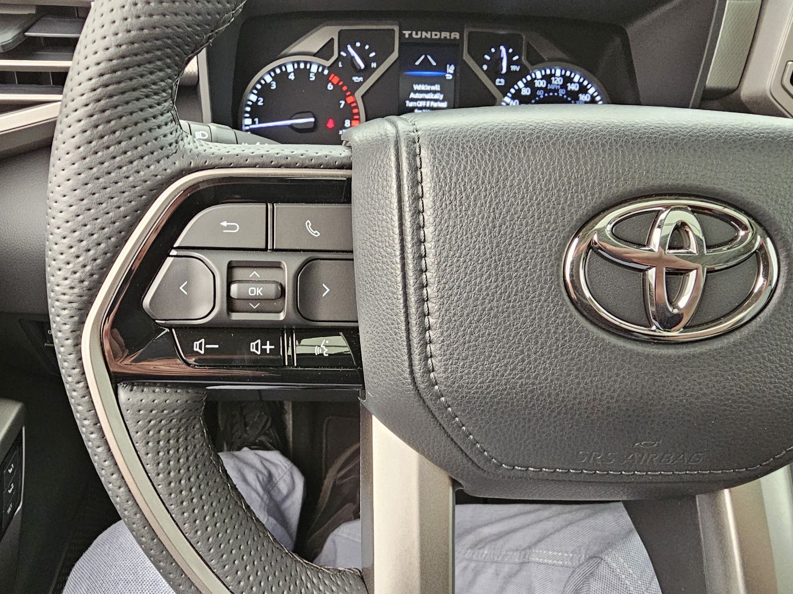 Fahrzeugabbildung Toyota Tundra Limited V6 T1: 57.000 EURO ! Stock !