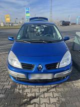 Renault Auto Renault - Renault Clio aus 2006 mit Diesel-Antrieb