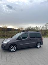 Peugeot Partner Tepee Zahnriemen frisch ge... - Peugeot Partner Tepee aus 2015