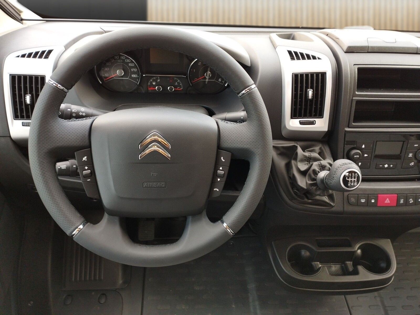 Fahrzeugabbildung Pössl Trenta 600 Citroen 140 PS Markise,Solar,Lithium