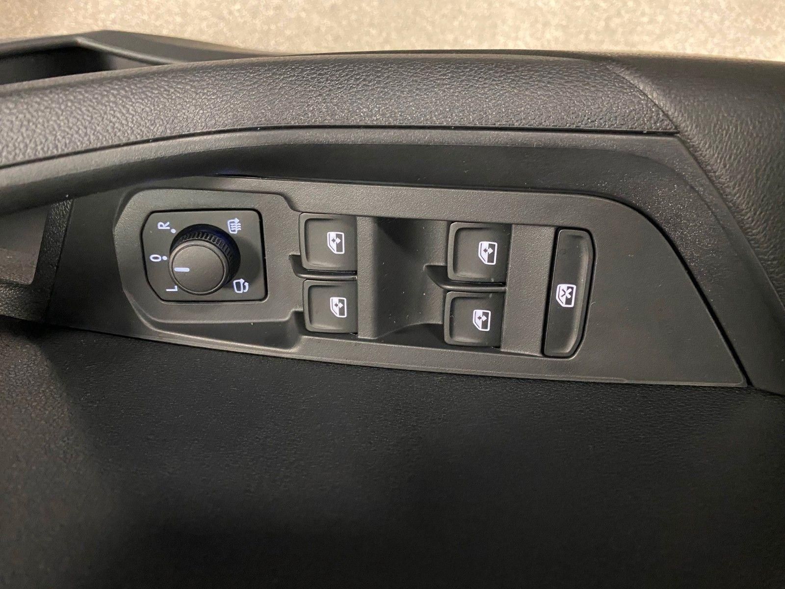 Fahrzeugabbildung SKODA Karoq 1.5 TSI DSG Selection+ACC+2030 Garantie+BC