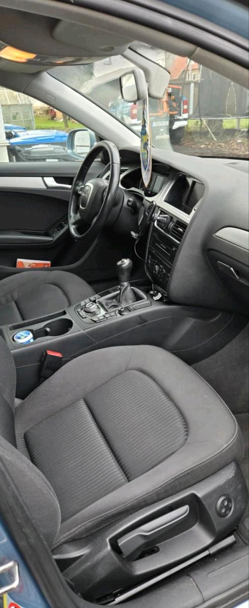 Audi A4 2010 — двигун 140 HP (103kW)