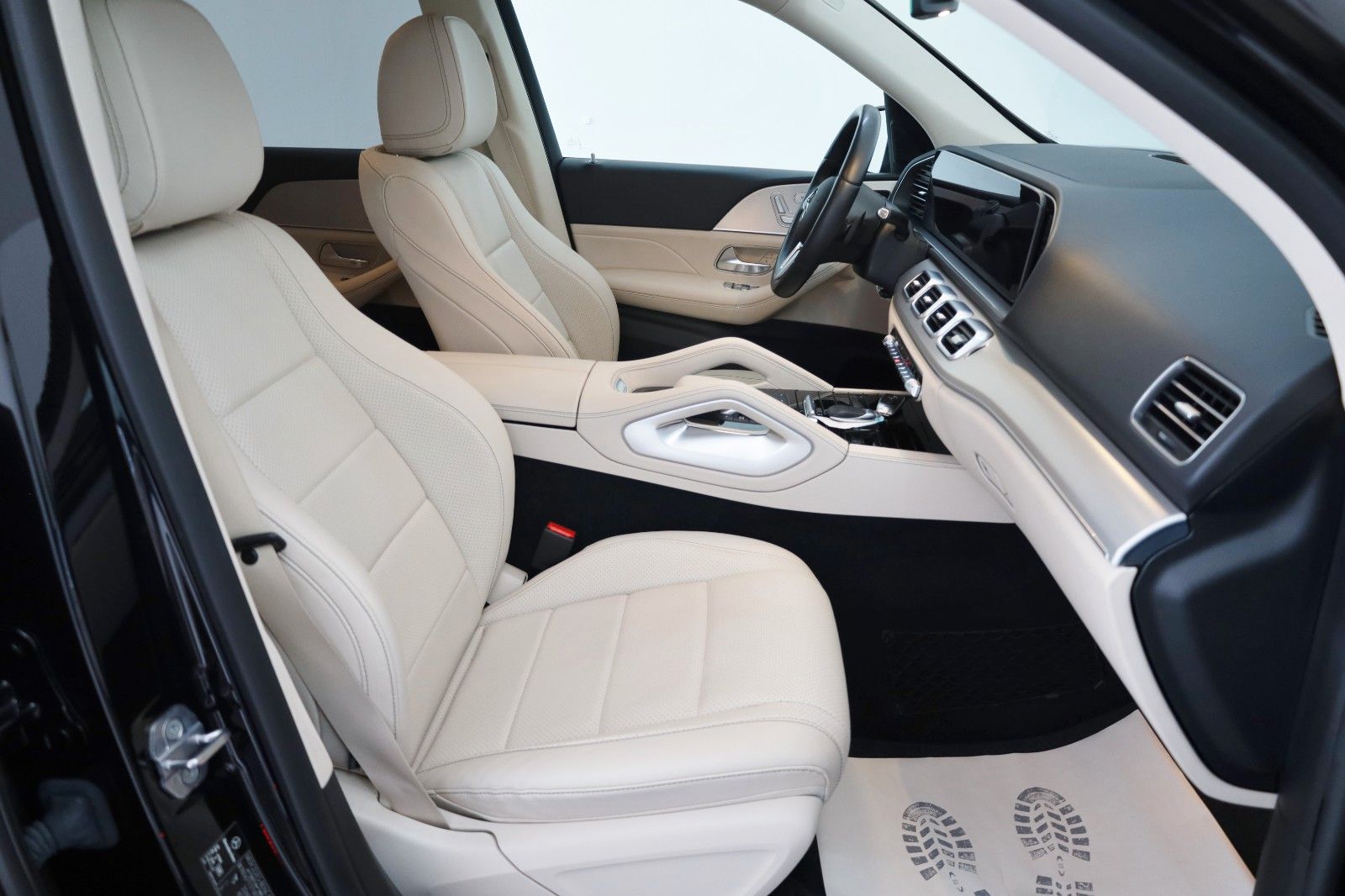 Fahrzeugabbildung Mercedes-Benz GLE 350de 4M Leder,Navi,LED,Kamera,SH,PDC,ParkP.